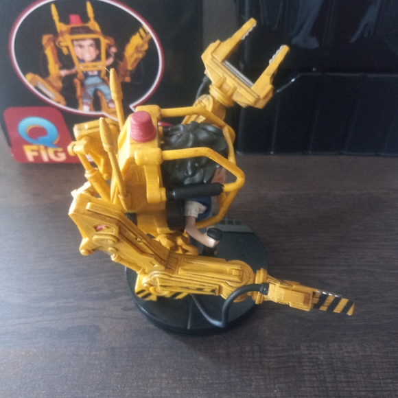 Aliens Ellen Ripley Q Fig Figure - Picture 9 of 11